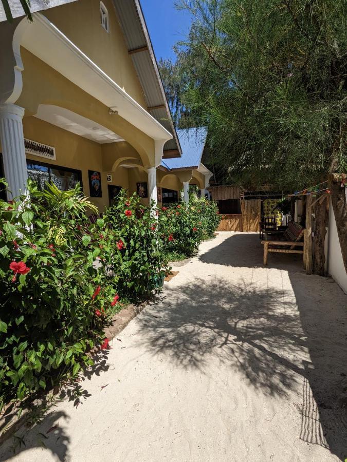 מלון נונגווי Mkadi Beach House מראה חיצוני תמונה